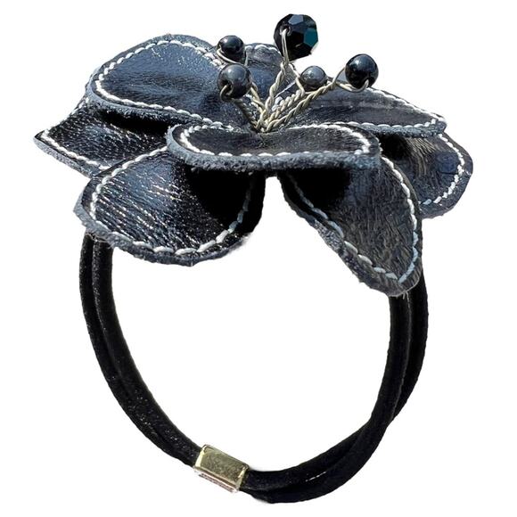 Colette Malouf Leather Cutout Flower bendable beaded hair band bow NWOT neutral - Picture 2 of 4